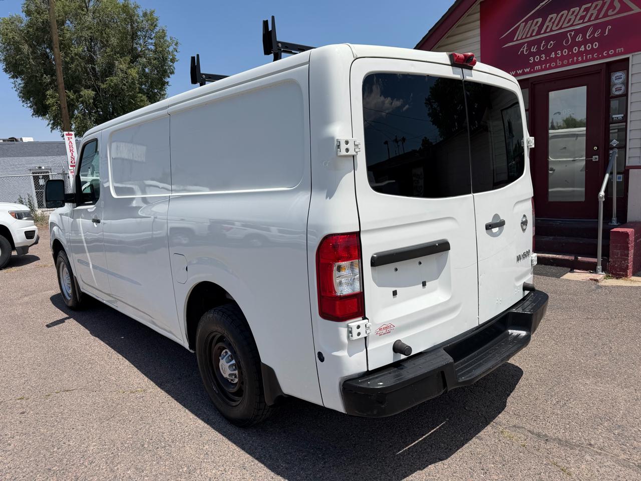 Nissan NV Standard Roof 1500 V6 S 2016