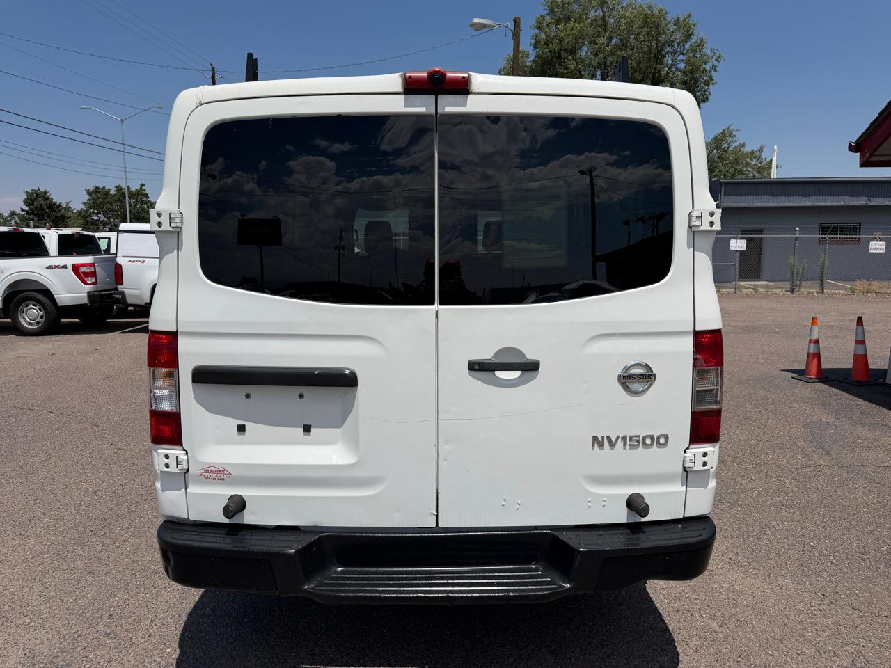 Nissan NV Standard Roof 1500 V6 S 2016