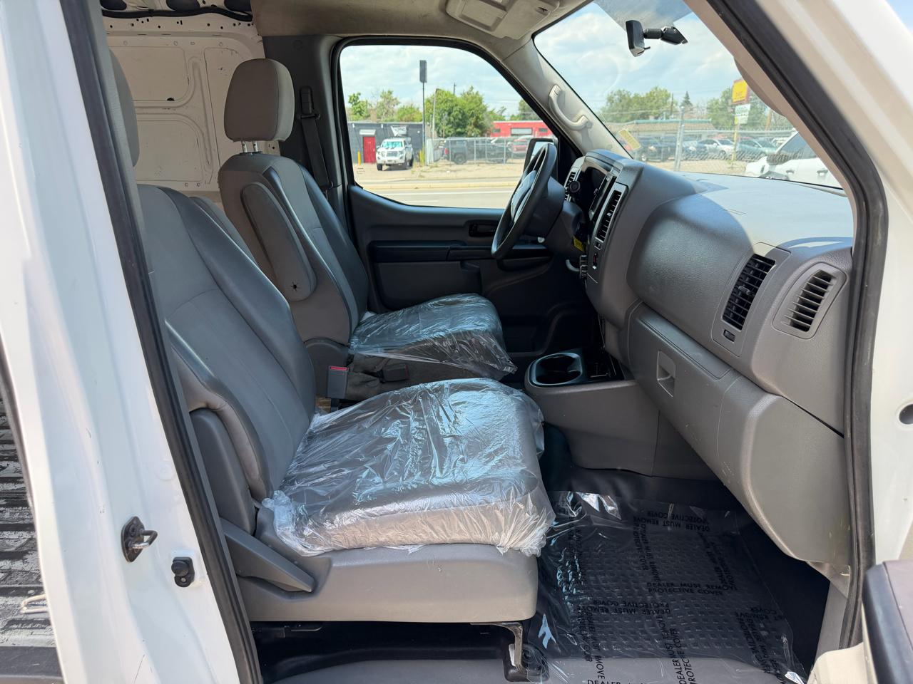 Nissan NV Standard Roof 1500 V6 S 2016