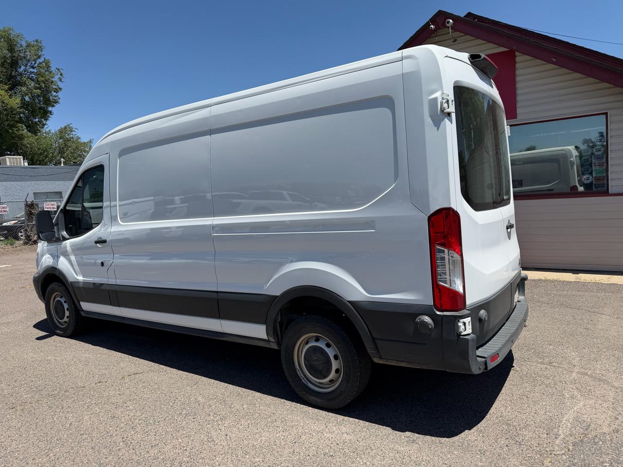 Ford Transit Van T-250 148" Med Rf 9000 GVWR Sliding RH Dr 2019