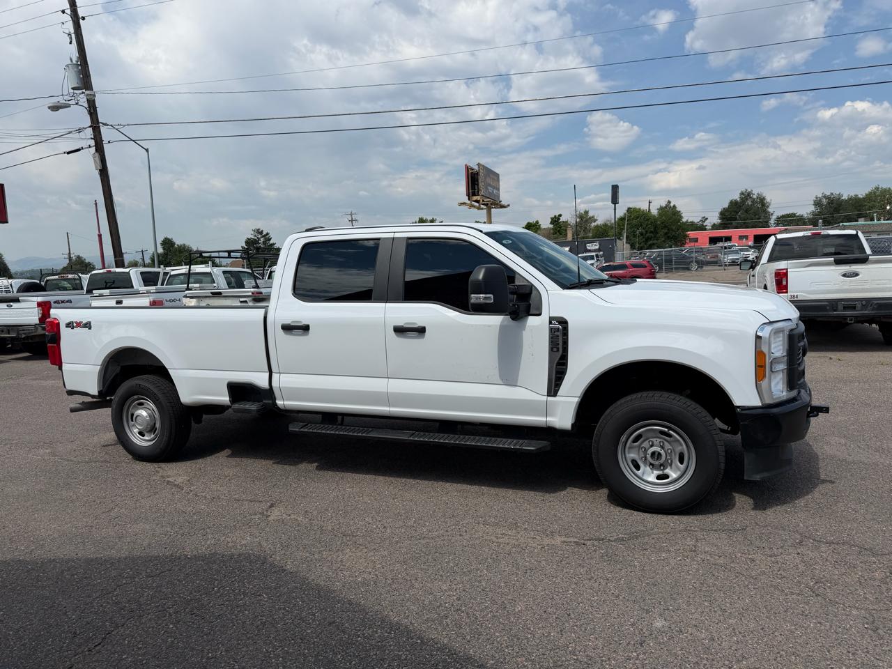 2023 Ford Super Duty F-250 SRW XL 4WD Crew Cab 8' Box