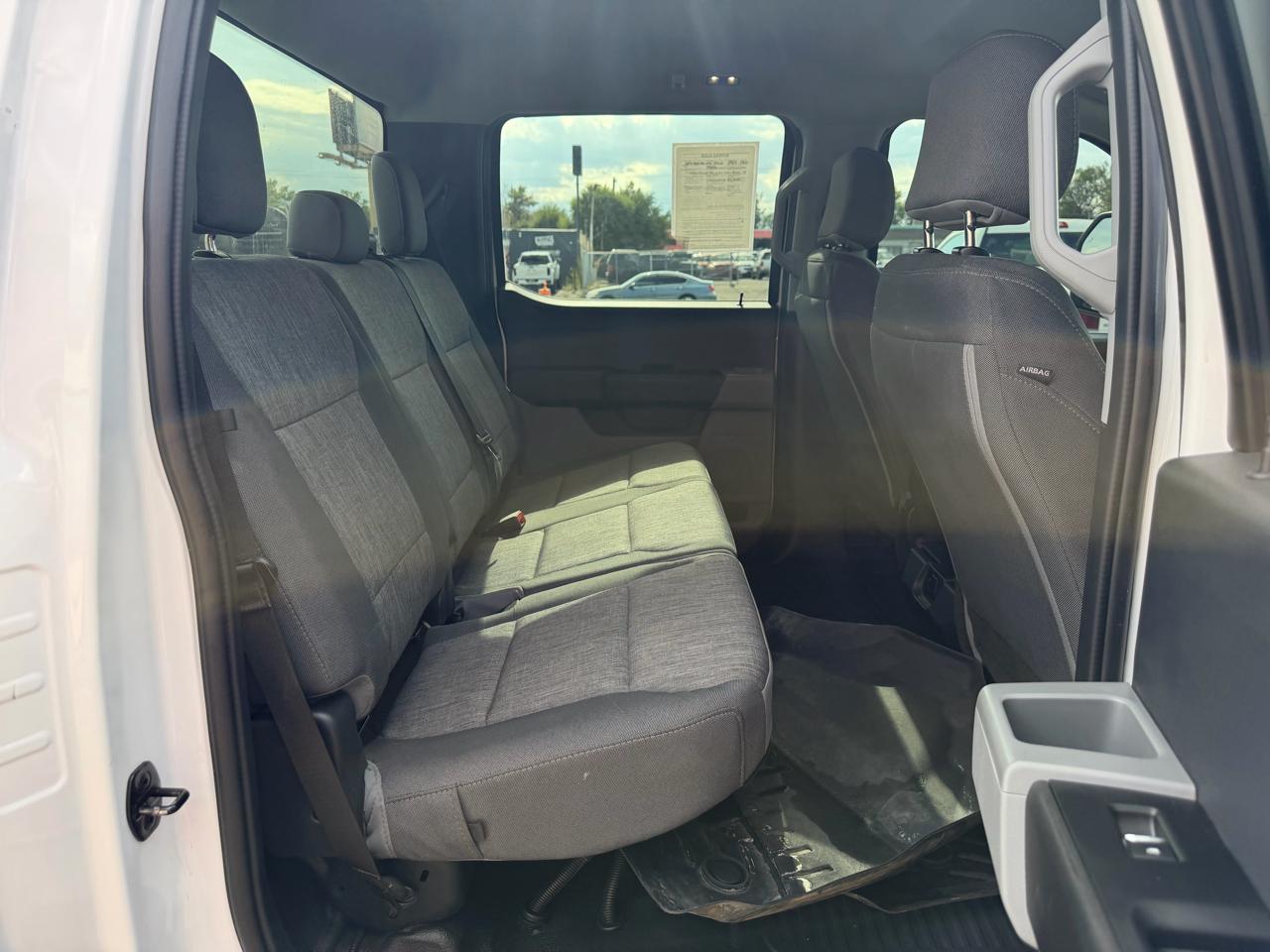 Ford Super Duty F-250 SRW XL 4WD Crew Cab 8' Box 2023