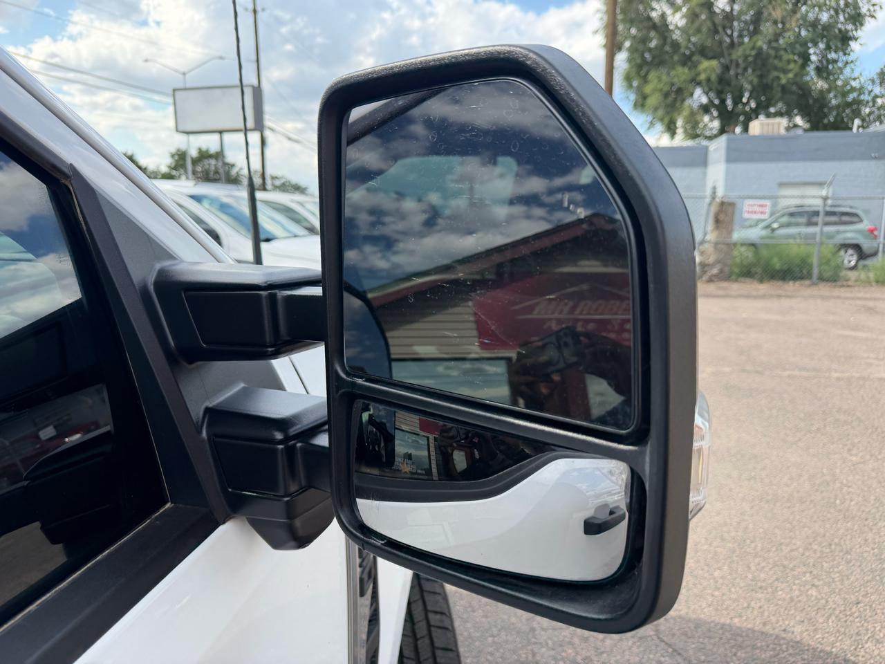 Ford Super Duty F-250 SRW XL 4WD Crew Cab 8' Box 2023