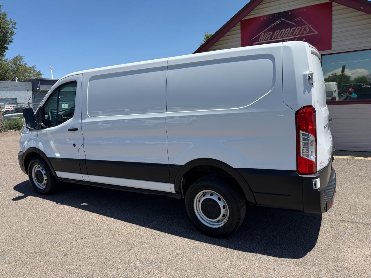 Ford Transit Cargo Van T-250 130" Low Rf 9070 GVWR RWD 2021