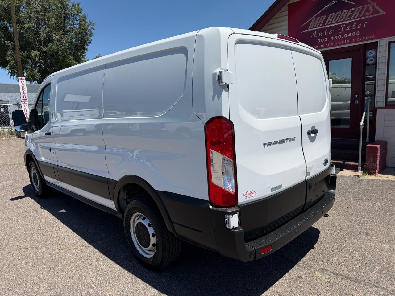 Ford Transit Cargo Van T-250 130" Low Rf 9070 GVWR RWD 2021