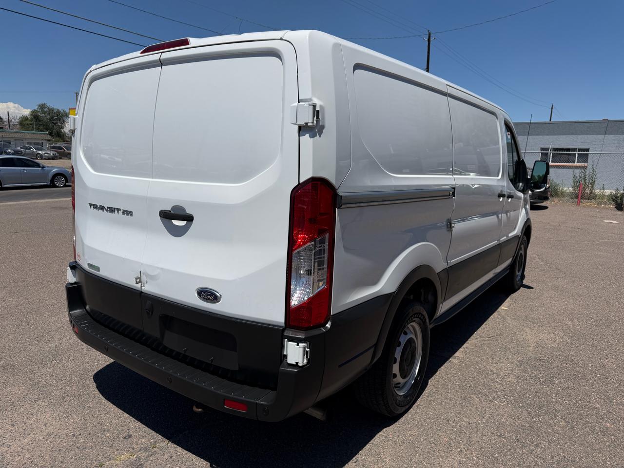 Ford Transit Cargo Van T-250 130" Low Rf 9070 GVWR RWD 2021