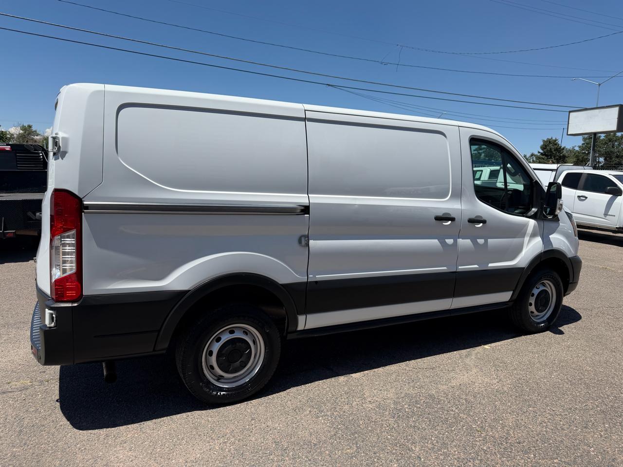 Ford Transit Cargo Van T-250 130" Low Rf 9070 GVWR RWD 2021