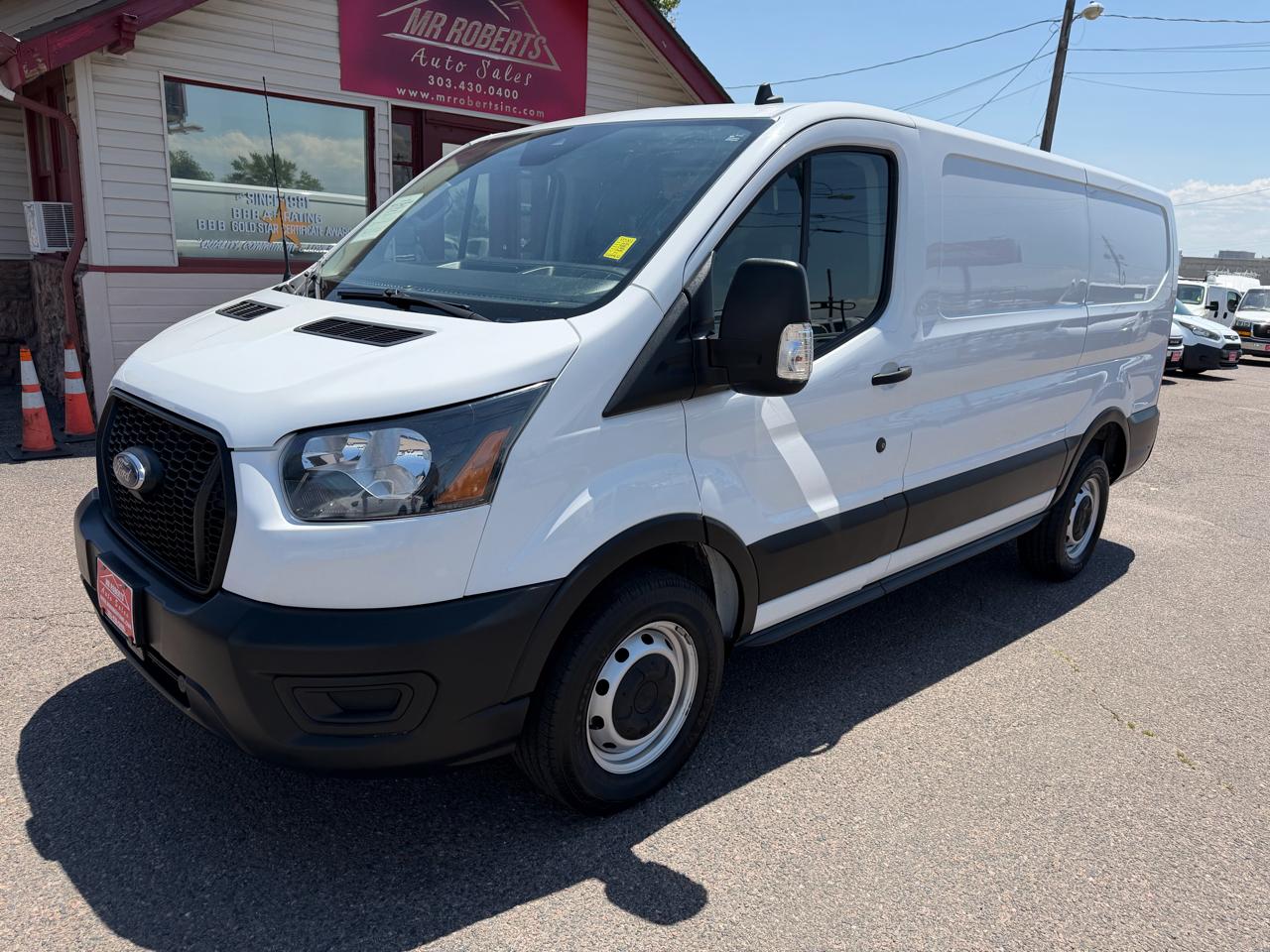Ford Transit Cargo Van T-250 130" Low Rf 9070 GVWR RWD 2022