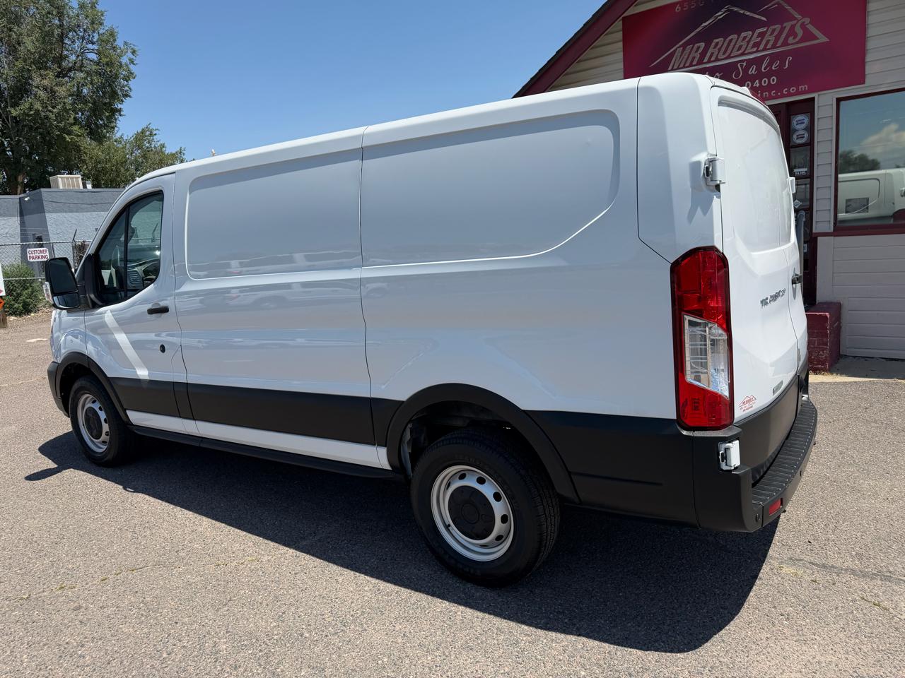 Ford Transit Cargo Van T-250 130" Low Rf 9070 GVWR RWD 2022
