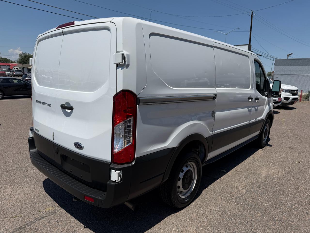 Ford Transit Cargo Van T-250 130" Low Rf 9070 GVWR RWD 2022