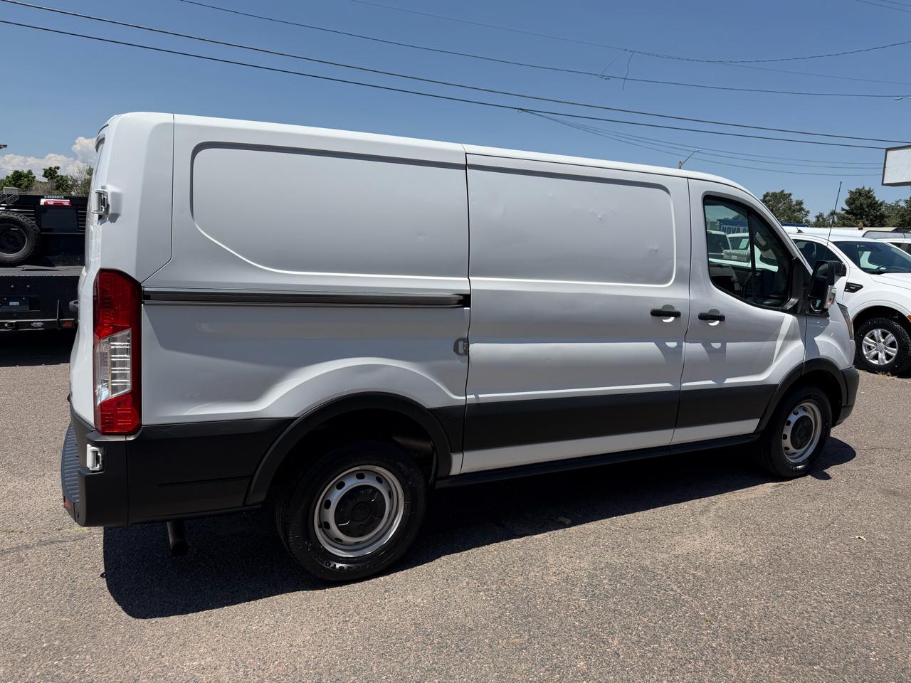Ford Transit Cargo Van T-250 130" Low Rf 9070 GVWR RWD 2022