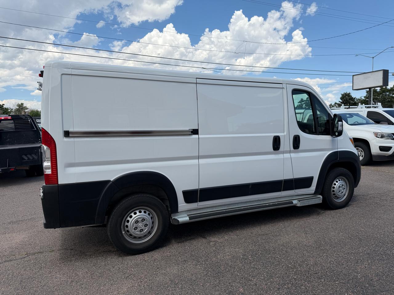 RAM ProMaster Cargo Van Tradesman 2500 Low Roof 136" WB w/Pass Seat 2025