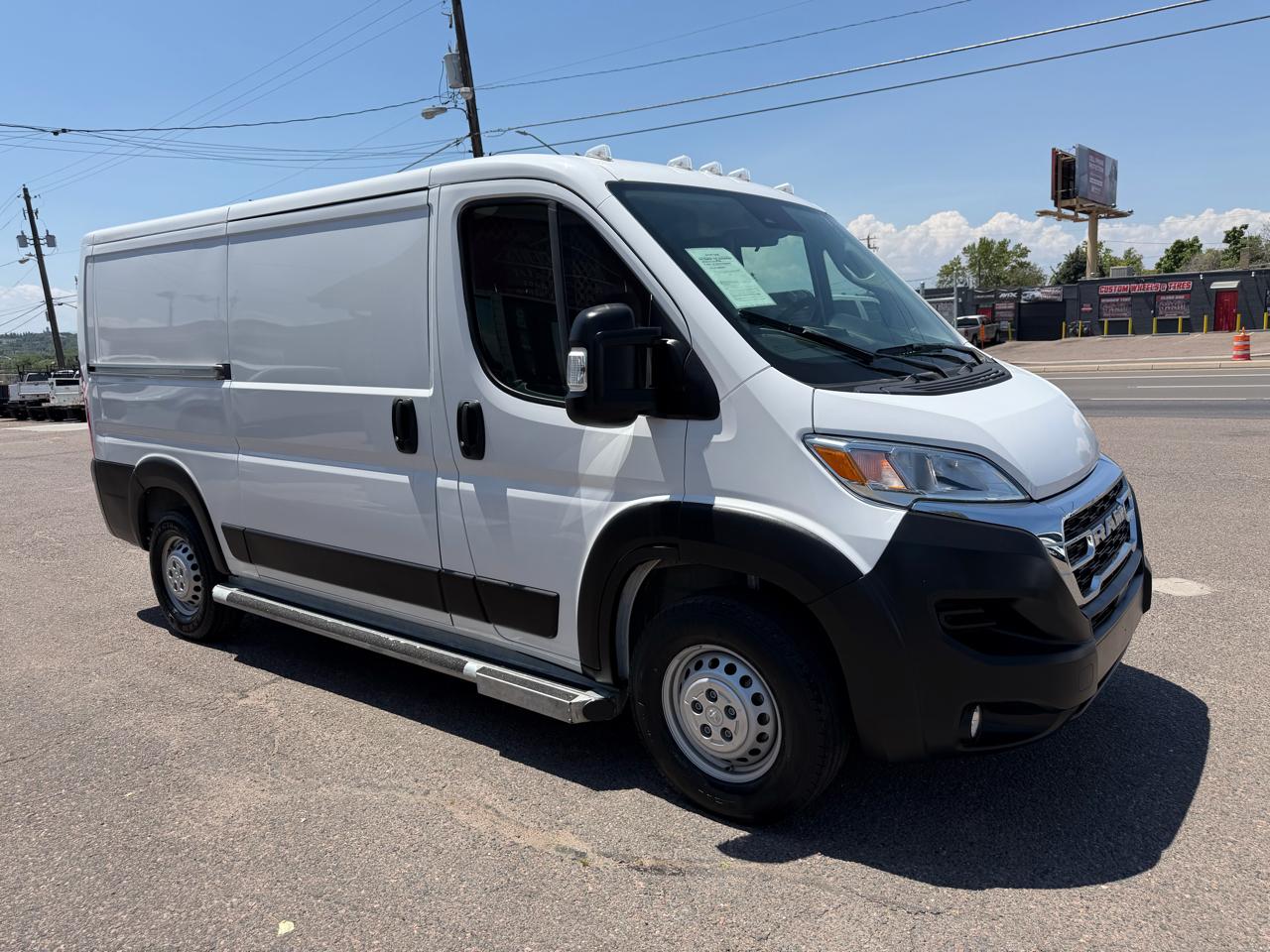 RAM ProMaster Cargo Van Tradesman 2500 Low Roof 136" WB w/Pass Seat 2025