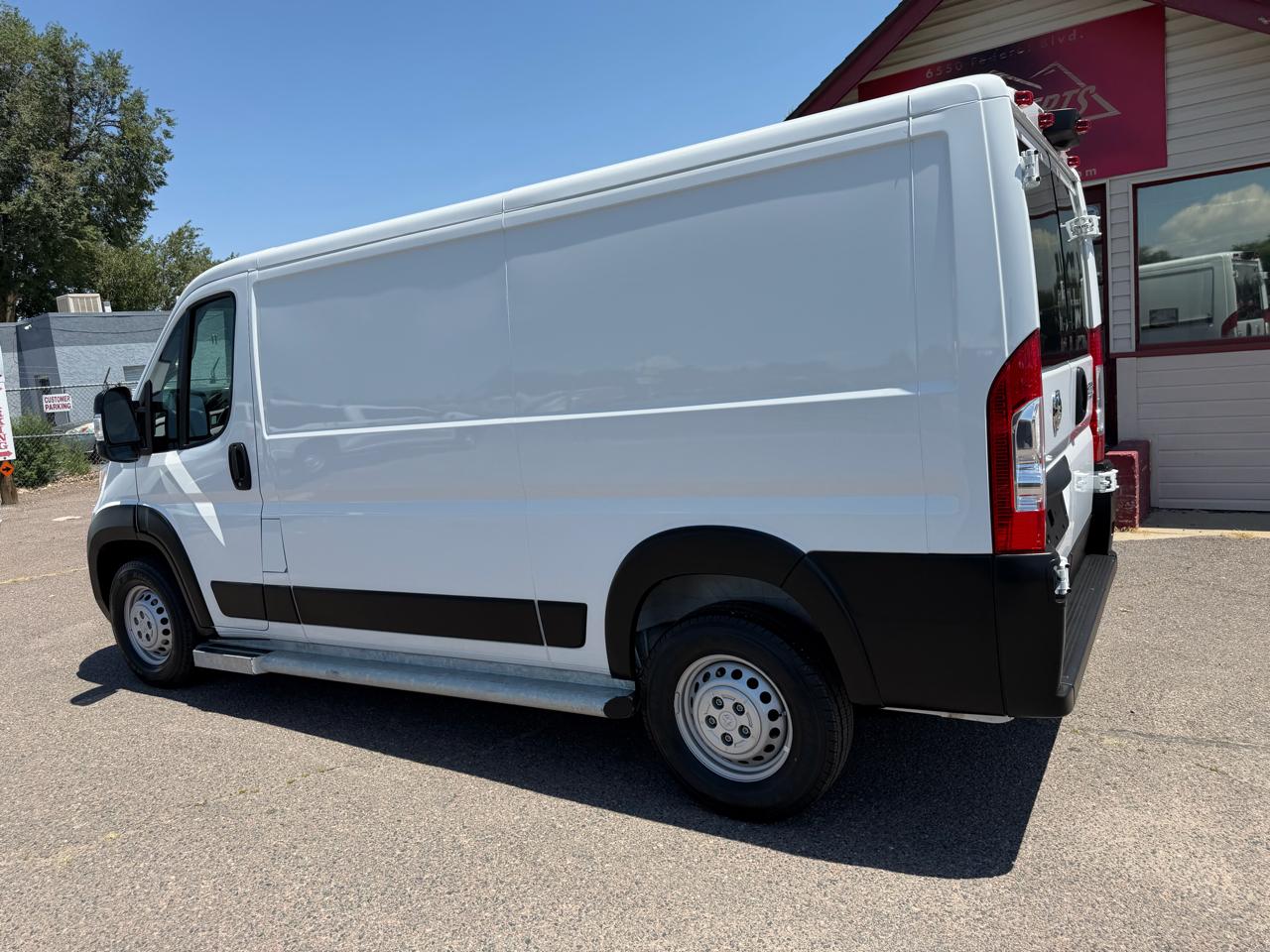 RAM ProMaster Cargo Van Tradesman 2500 Low Roof 136" WB w/Pass Seat 2025