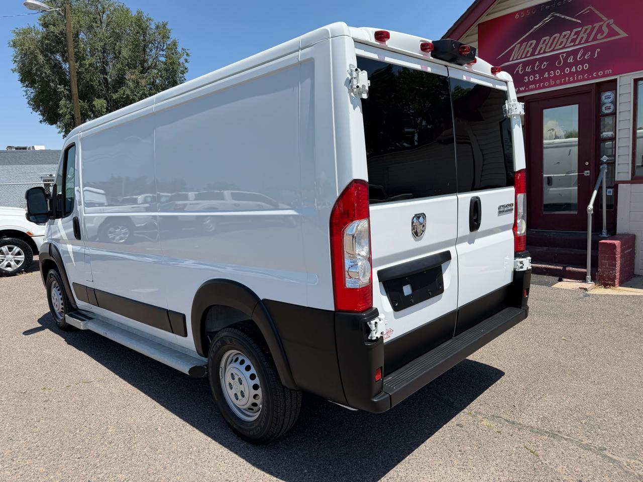 RAM ProMaster Cargo Van Tradesman 2500 Low Roof 136" WB w/Pass Seat 2025