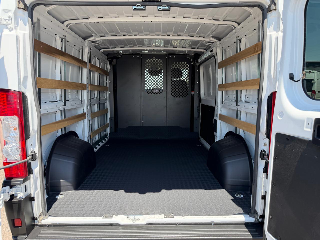 RAM ProMaster Cargo Van Tradesman 2500 Low Roof 136" WB w/Pass Seat 2025