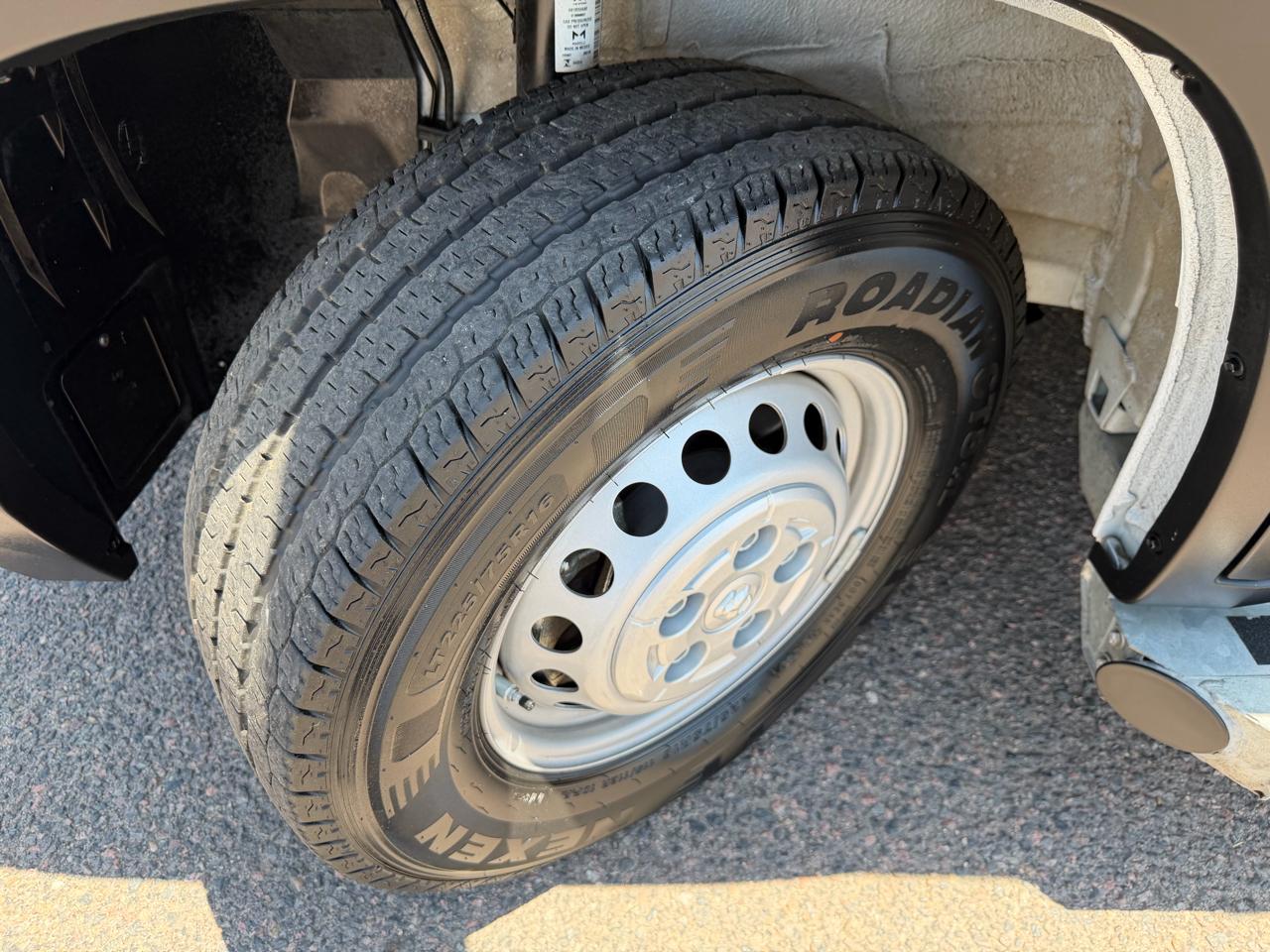 RAM ProMaster Cargo Van Tradesman 2500 Low Roof 136" WB w/Pass Seat 2025
