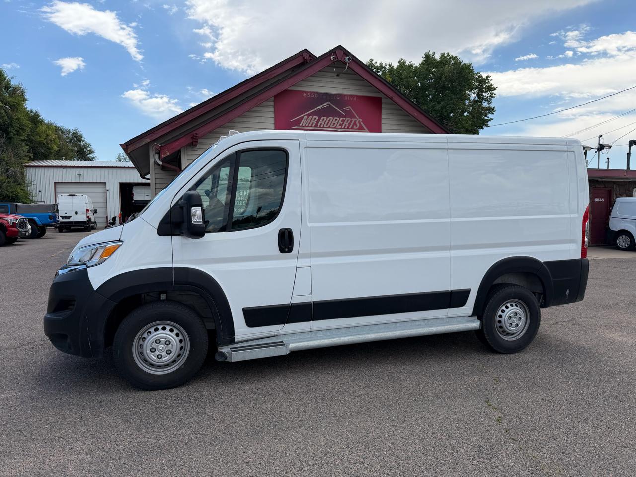 RAM ProMaster Cargo Van Tradesman 2500 Low Roof 136" WB w/Pass Seat 2025
