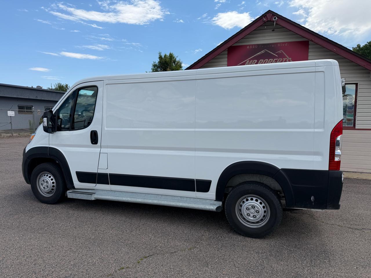 RAM ProMaster Cargo Van Tradesman 2500 Low Roof 136" WB w/Pass Seat 2025