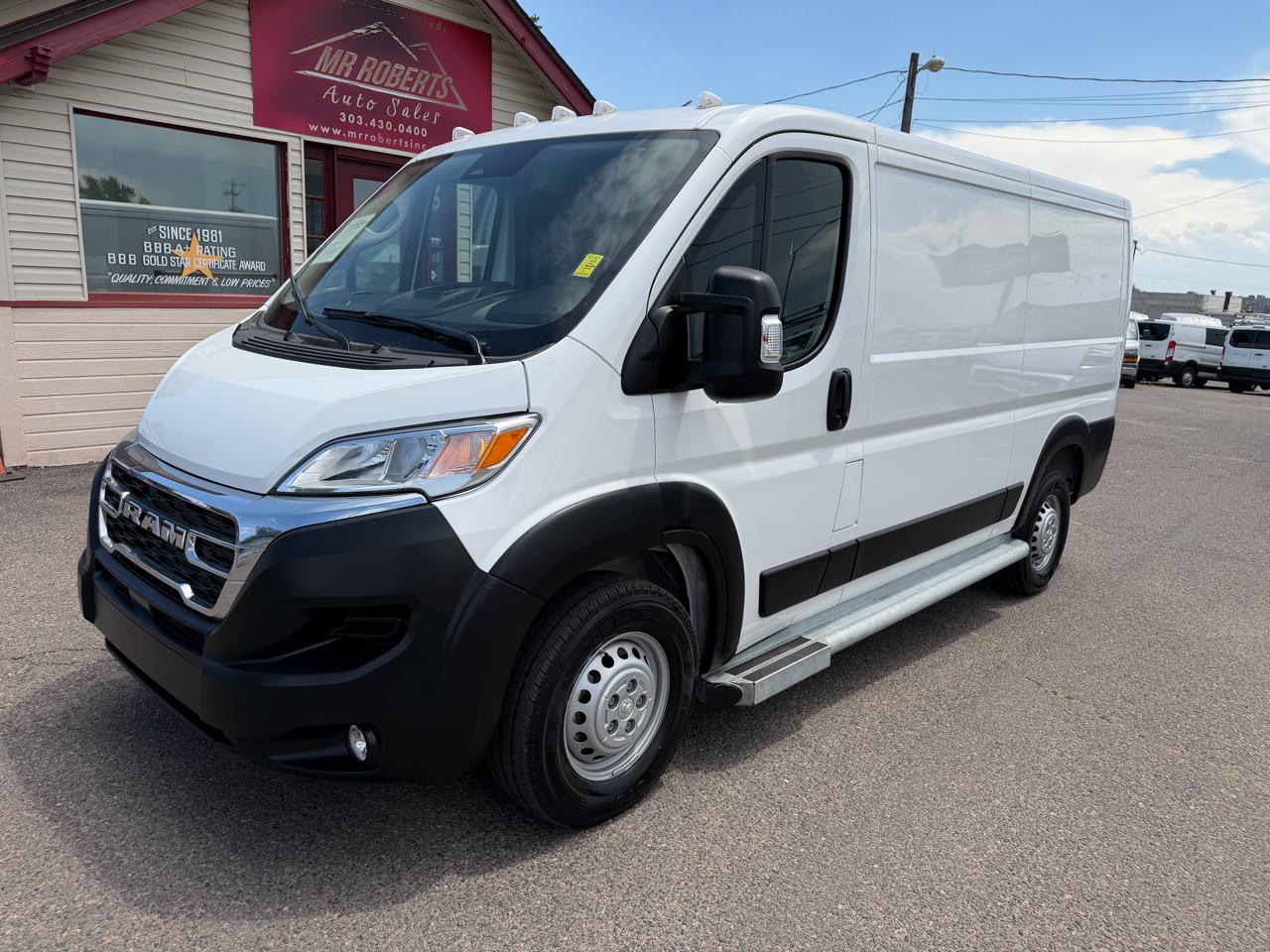 RAM ProMaster Cargo Van Tradesman 2500 Low Roof 136" WB w/Pass Seat 2025