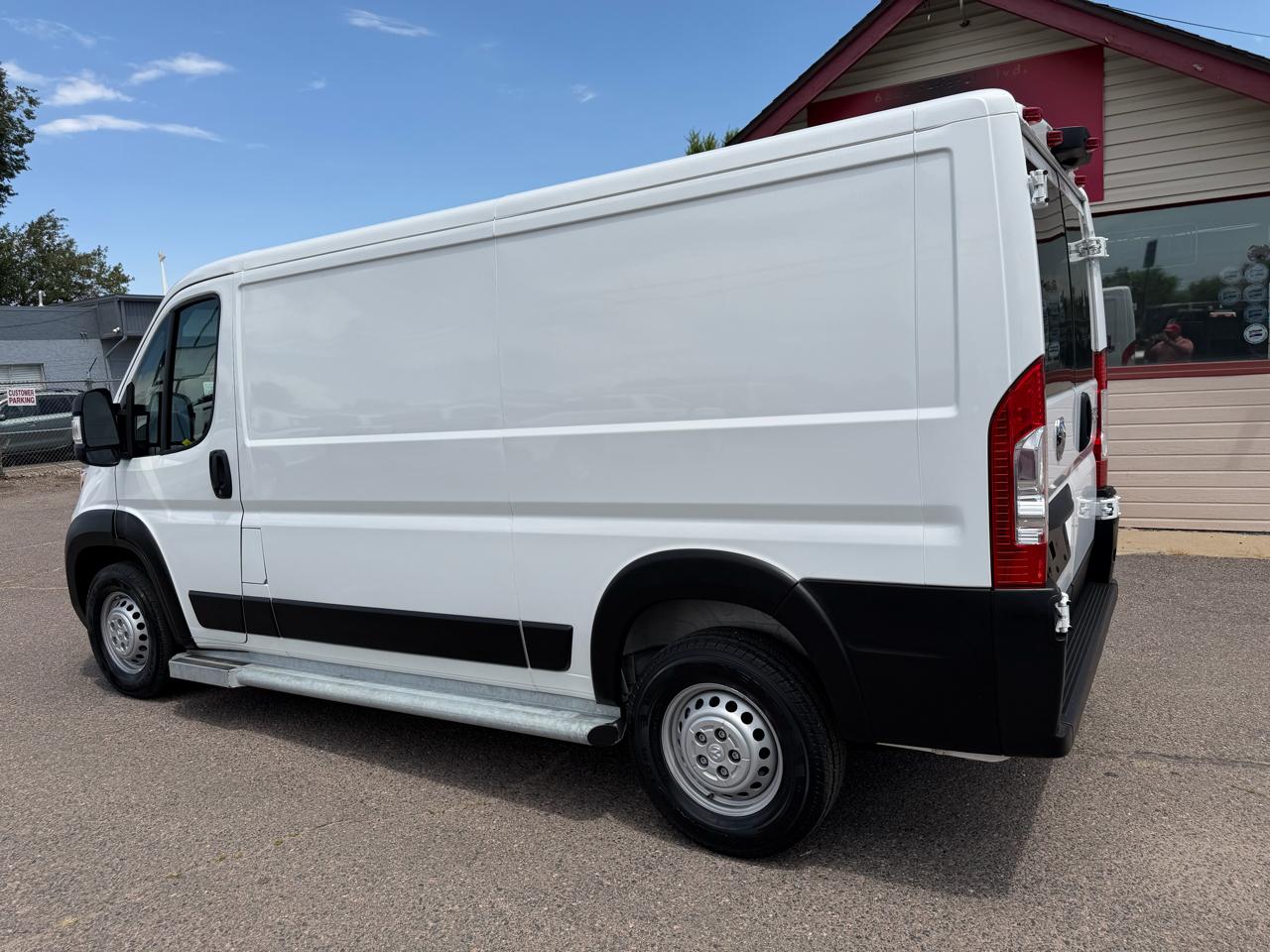 RAM ProMaster Cargo Van Tradesman 2500 Low Roof 136" WB w/Pass Seat 2025