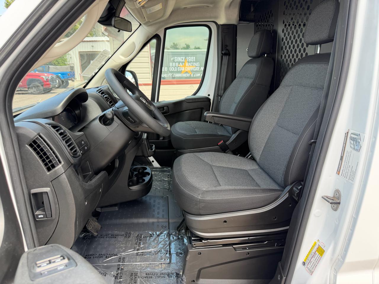 RAM ProMaster Cargo Van Tradesman 2500 Low Roof 136" WB w/Pass Seat 2025