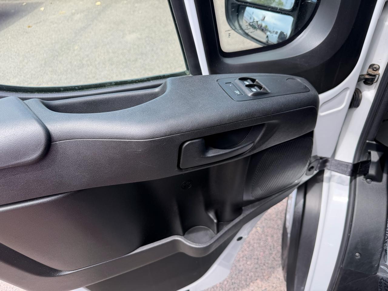 RAM ProMaster Cargo Van Tradesman 2500 Low Roof 136" WB w/Pass Seat 2025