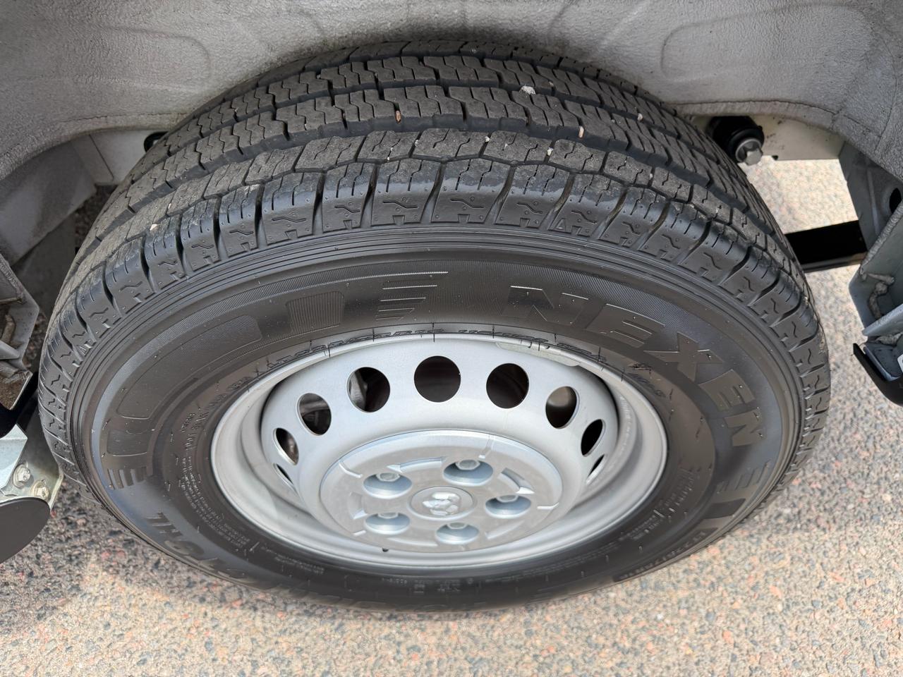 RAM ProMaster Cargo Van Tradesman 2500 Low Roof 136" WB w/Pass Seat 2025
