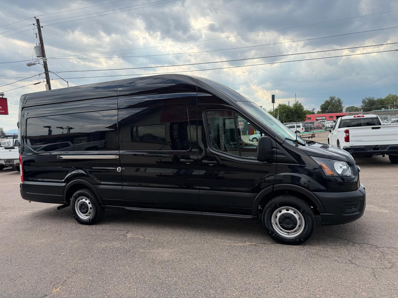 Ford Transit Cargo Van T-250 148" EL Hi Rf 9070 GVWR RWD 2023