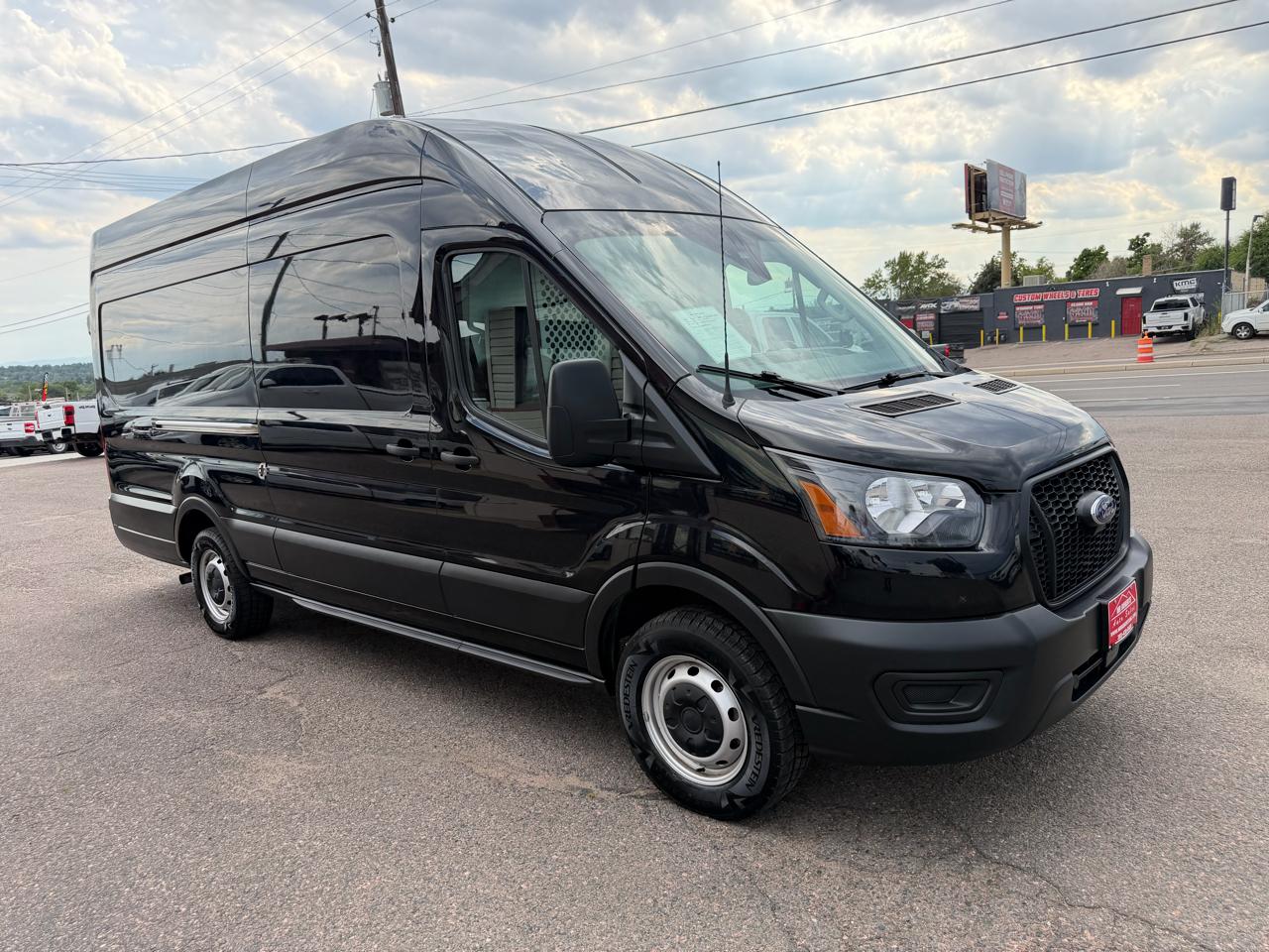 Ford Transit Cargo Van T-250 148" EL Hi Rf 9070 GVWR RWD 2023