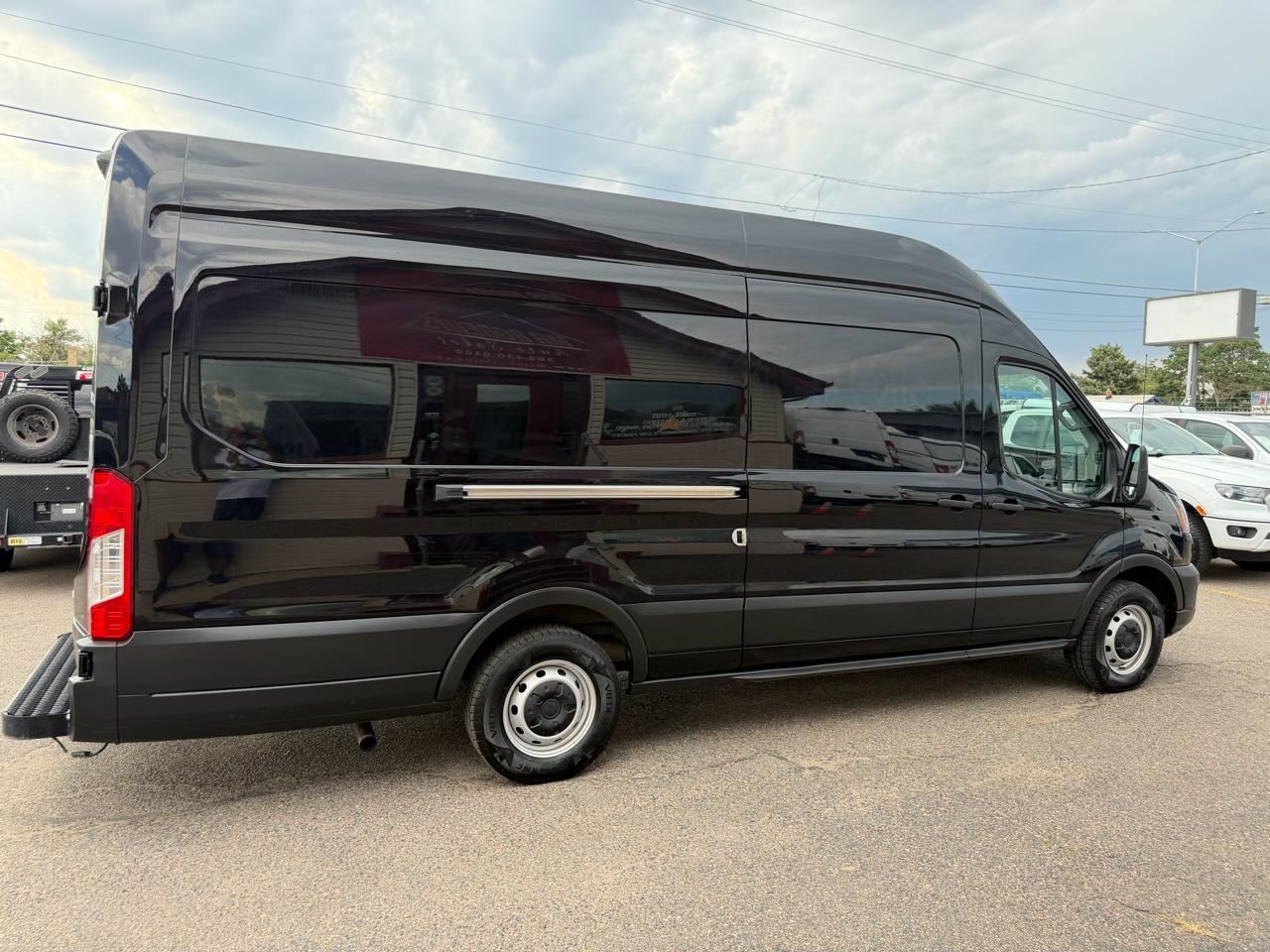 Ford Transit Cargo Van T-250 148" EL Hi Rf 9070 GVWR RWD 2023