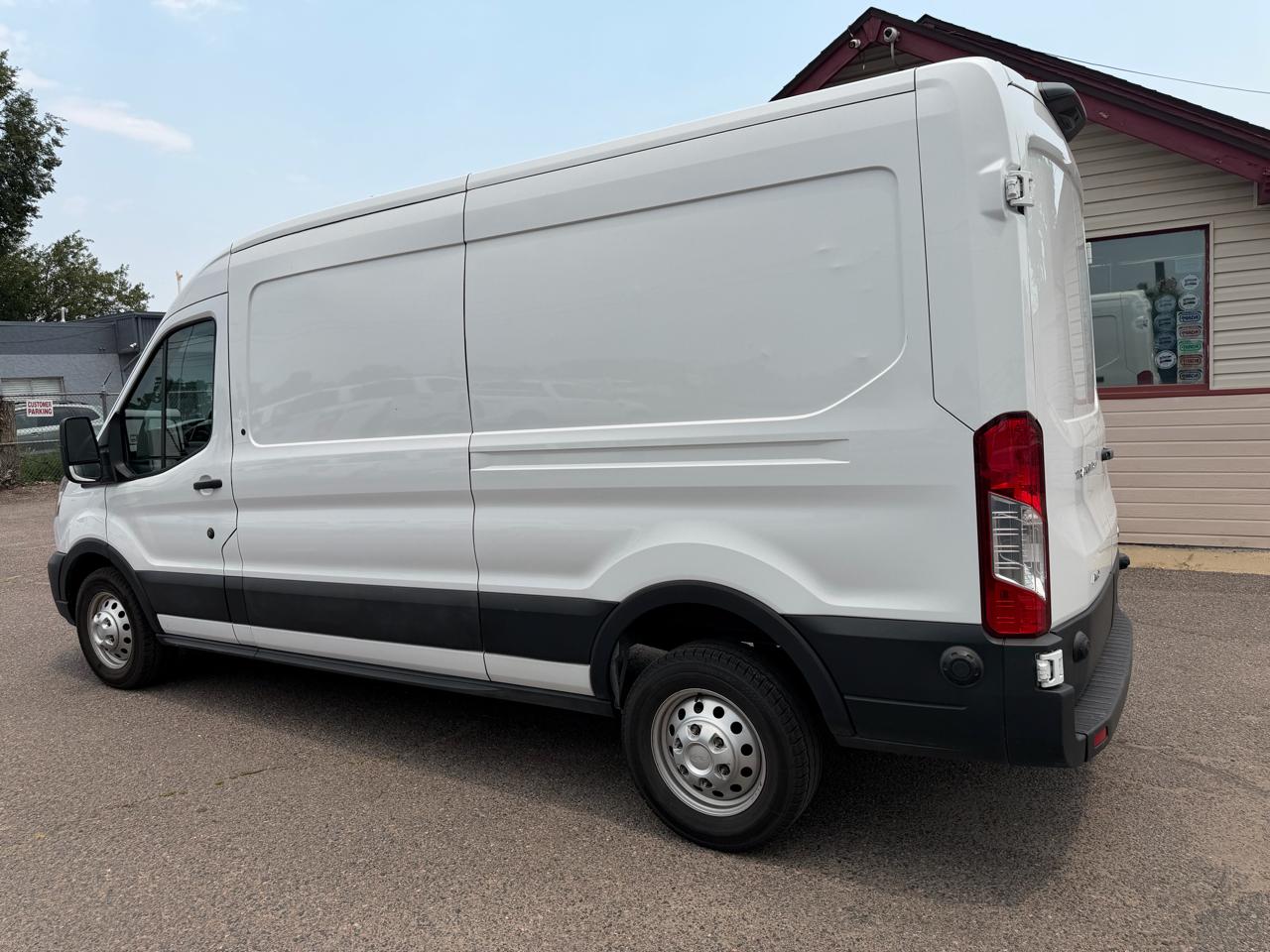 Ford Transit Cargo Van T-250 148" Med Rf 9070 GVWR AWD 2024