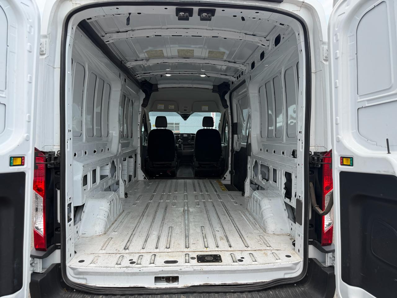 Ford Transit Cargo Van T-250 148" Med Rf 9070 GVWR AWD 2024