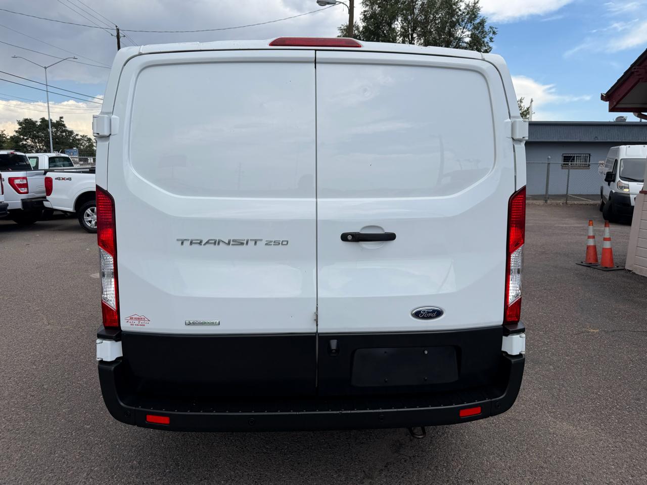 Ford Transit Cargo Van T-250 130" Low Rf 9070 GVWR RWD 2021