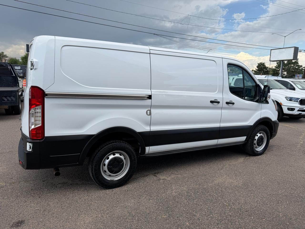 Ford Transit Cargo Van T-250 130" Low Rf 9070 GVWR RWD 2021