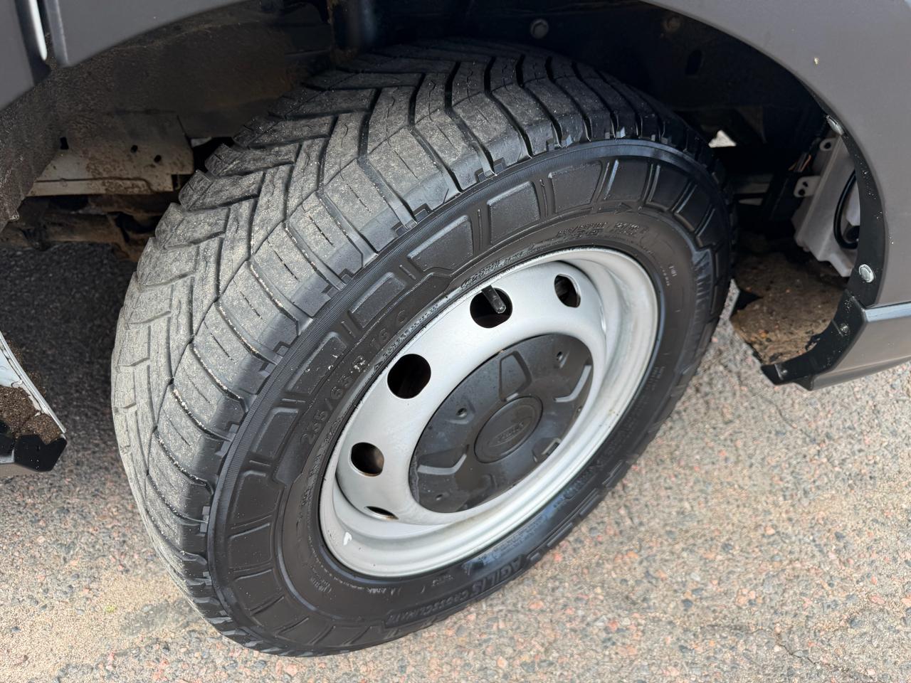 Ford Transit Cargo Van T-250 130" Low Rf 9070 GVWR RWD 2021