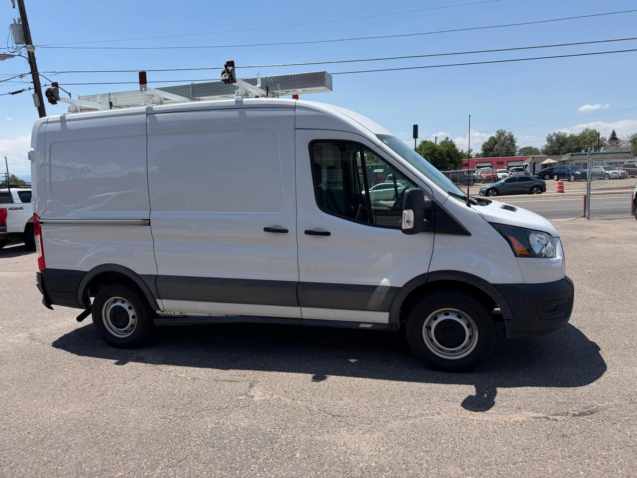 Ford Transit Cargo Van T-250 130" Med Rf 9070 GVWR RWD 2023