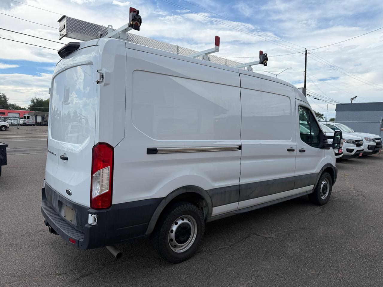 Ford Transit Cargo Van T-250 148" Med Rf 9070 GVWR RWD 2023