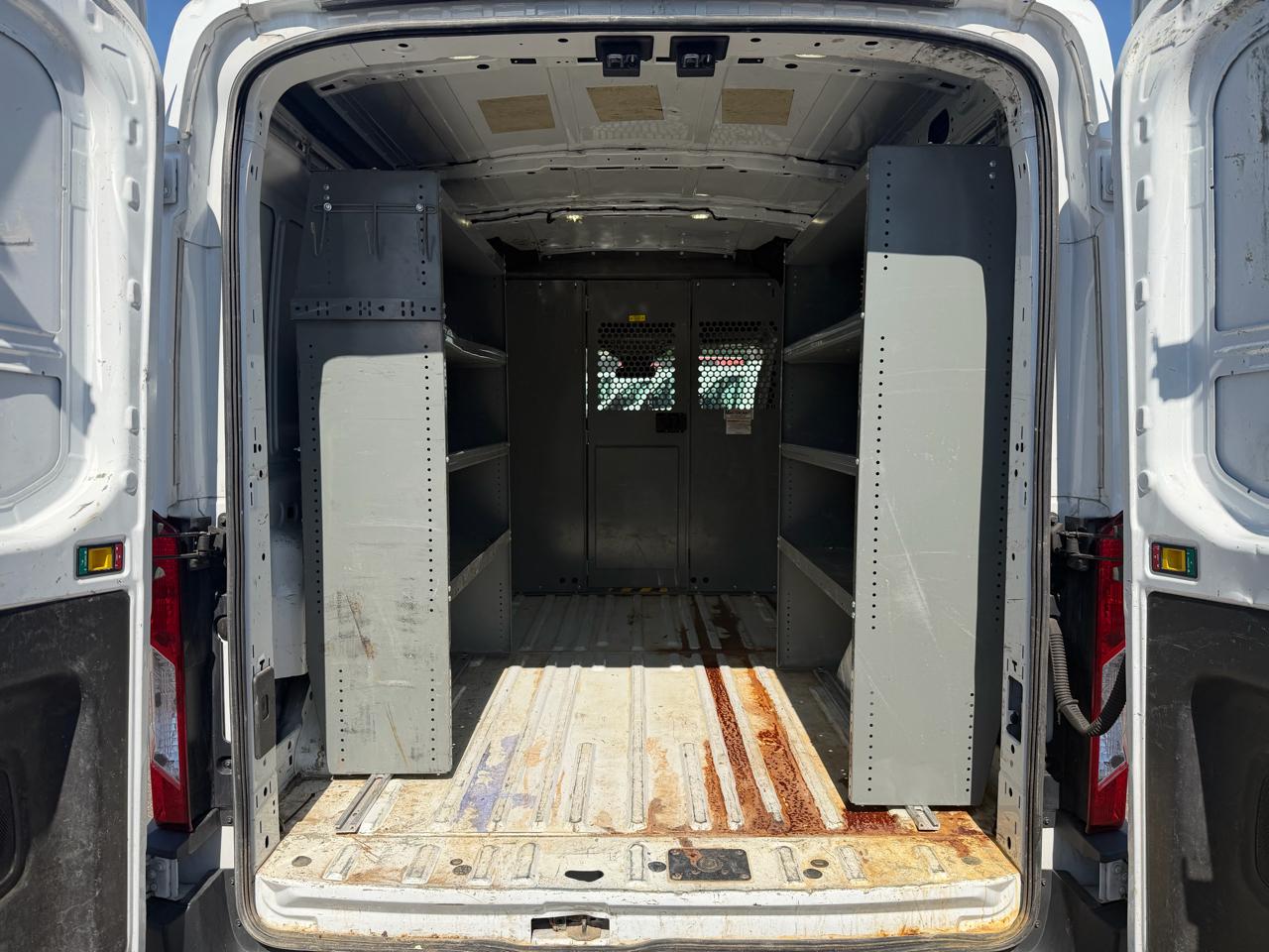 Ford Transit Van T-250 130" Med Rf 9000 GVWR Sliding RH Dr 2018