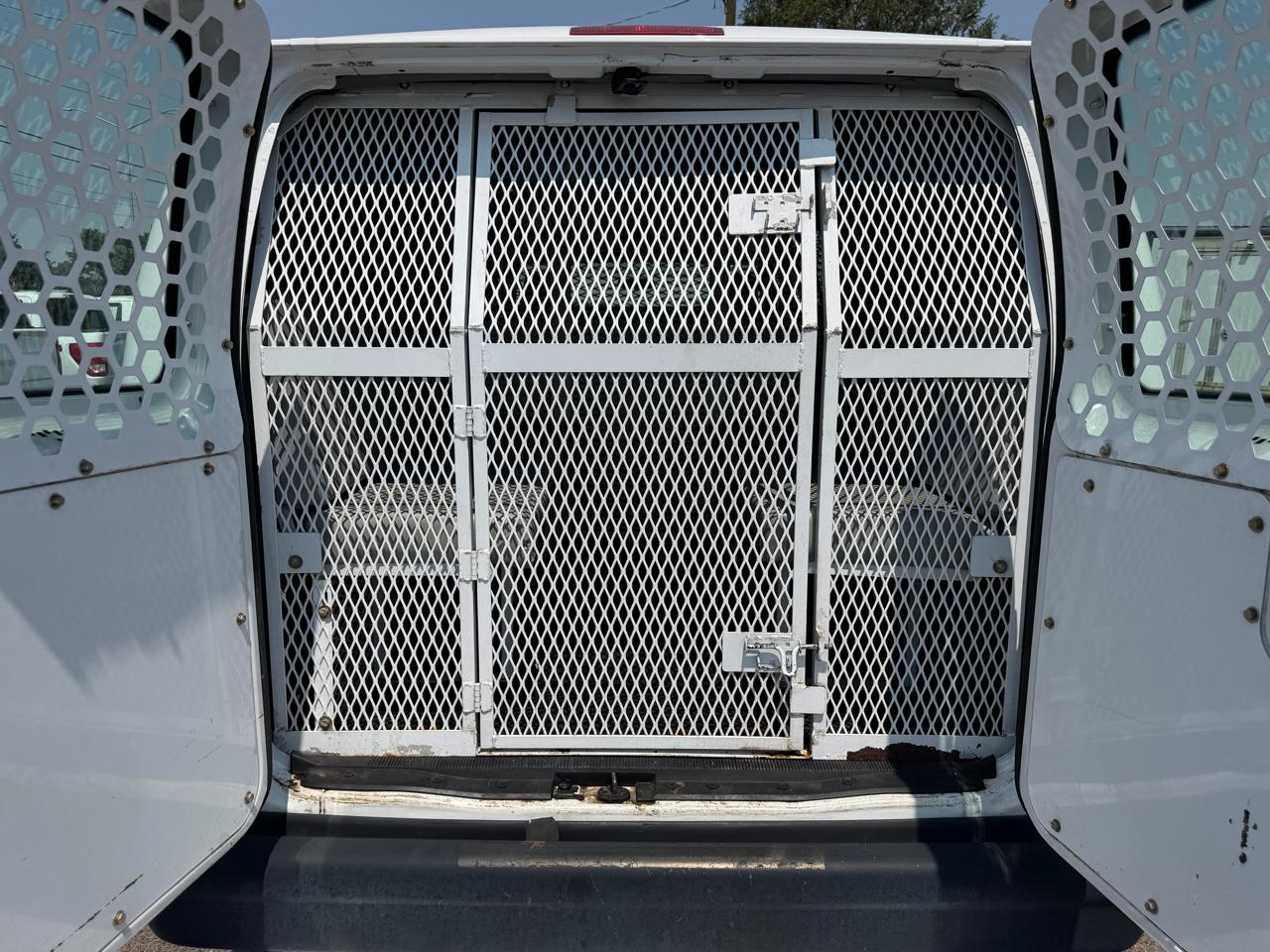 Ford Econoline Cargo Van E-350 Super Duty Ext Recreational 2013