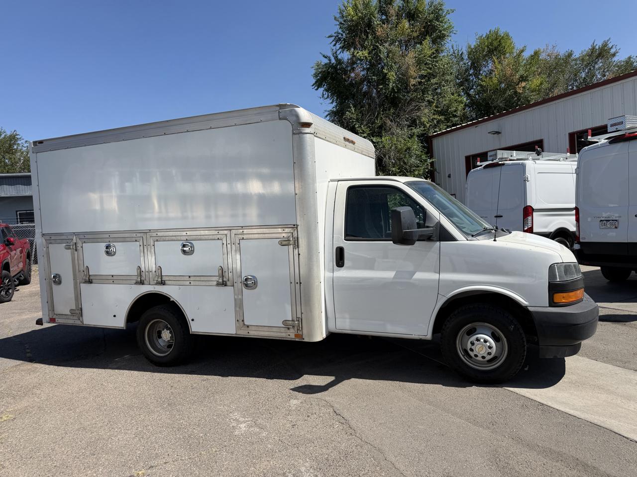 2020 Chevrolet Express Commercial Cutaway 3500 Van 139"