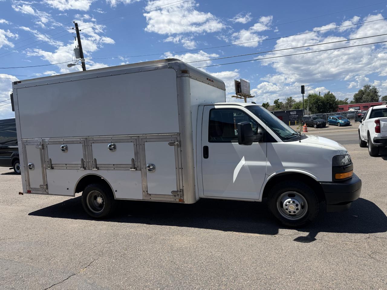 2020 Chevrolet Express Commercial Cutaway 3500 Van 139"