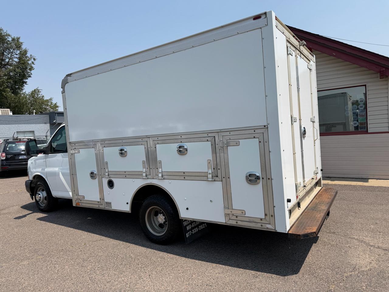 Chevrolet Express Commercial Cutaway 3500 Van 139" 2020