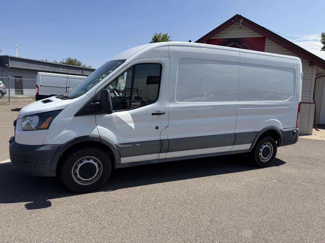 Ford Transit Cargo Van T-250 148" Med Rf 9070 GVWR RWD 2020