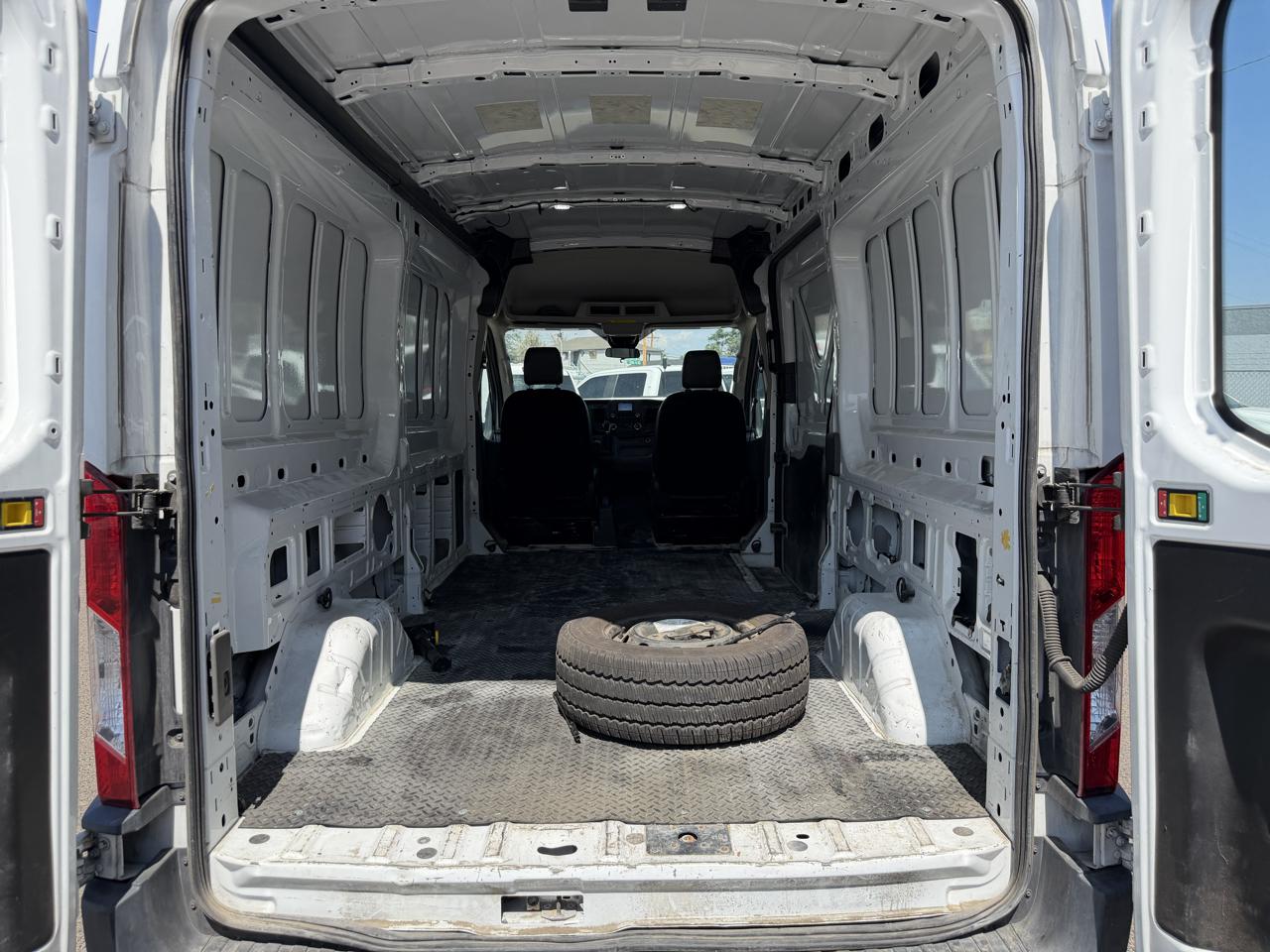 Ford Transit Cargo Van T-250 148" Med Rf 9070 GVWR RWD 2020