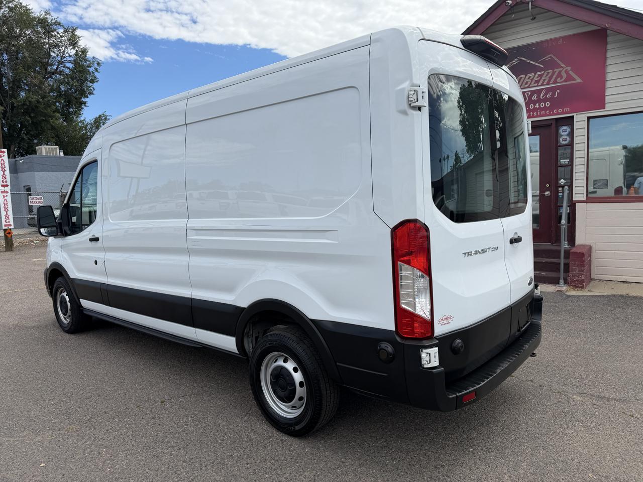Ford Transit Cargo Van T-250 148" Med Rf 9070 GVWR RWD 2020