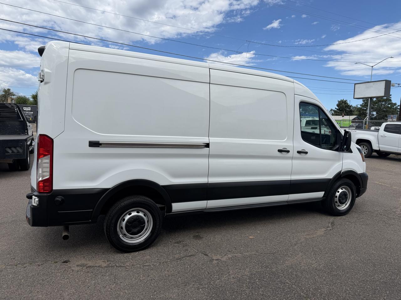 Ford Transit Cargo Van T-250 148" Med Rf 9070 GVWR RWD 2020
