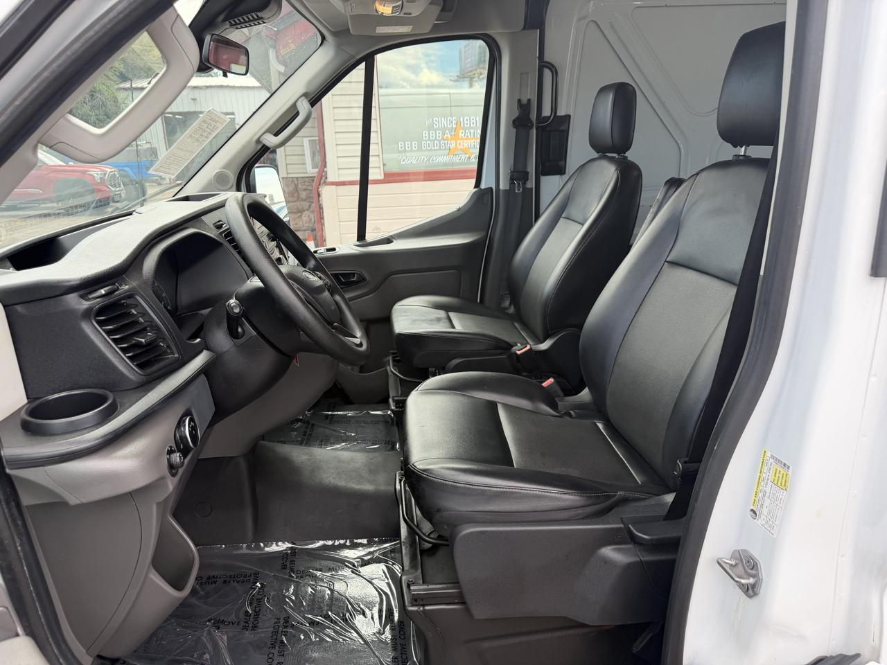 Ford Transit Cargo Van T-250 148" Med Rf 9070 GVWR RWD 2020