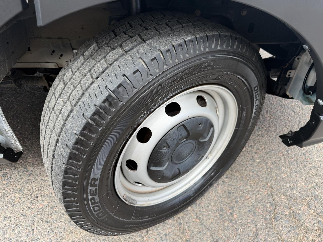 Ford Transit Cargo Van T-250 148" Med Rf 9070 GVWR RWD 2020