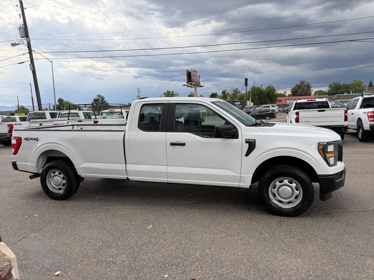 Ford F-150 XL SuperCab Long Bed 4WD 2023